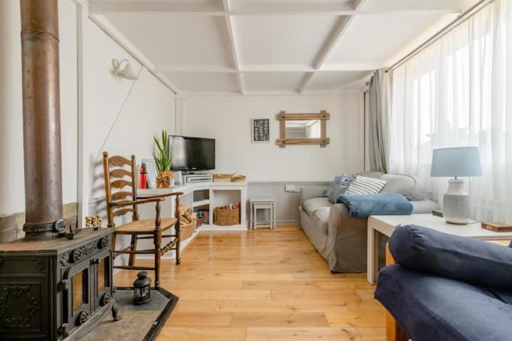 Dog Friendly Cottage 2 Mins To Beach With Hot Tub And Zappi Ev Lessingham المظهر الخارجي الصورة