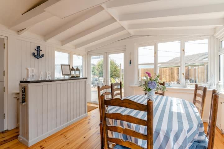 Dog Friendly Cottage 2 Mins To Beach With Hot Tub And Zappi Ev Lessingham المظهر الخارجي الصورة